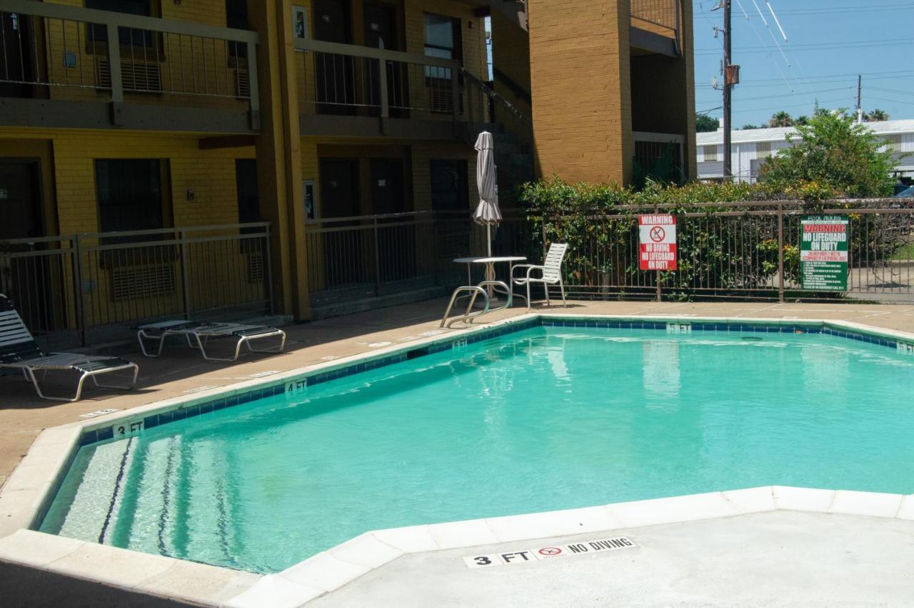 America'S Inn Houston/Stafford /Sugarland Eksteriør billede